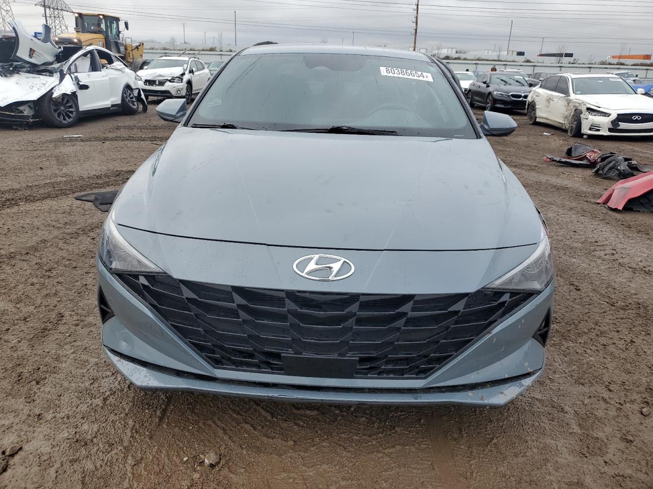 2022 Hyundai Elantra - Image 5