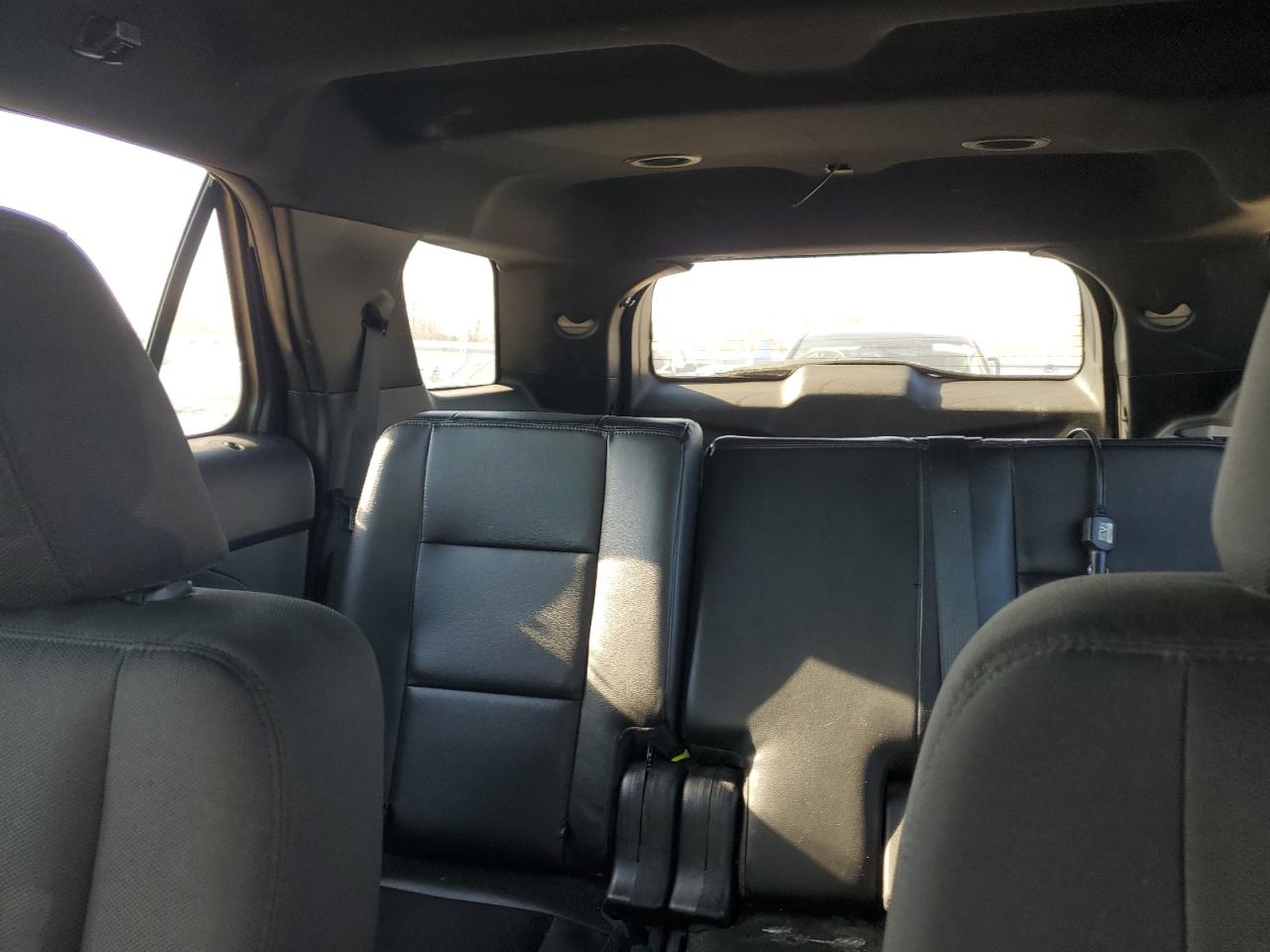 2017 Ford Explorer - Image 10