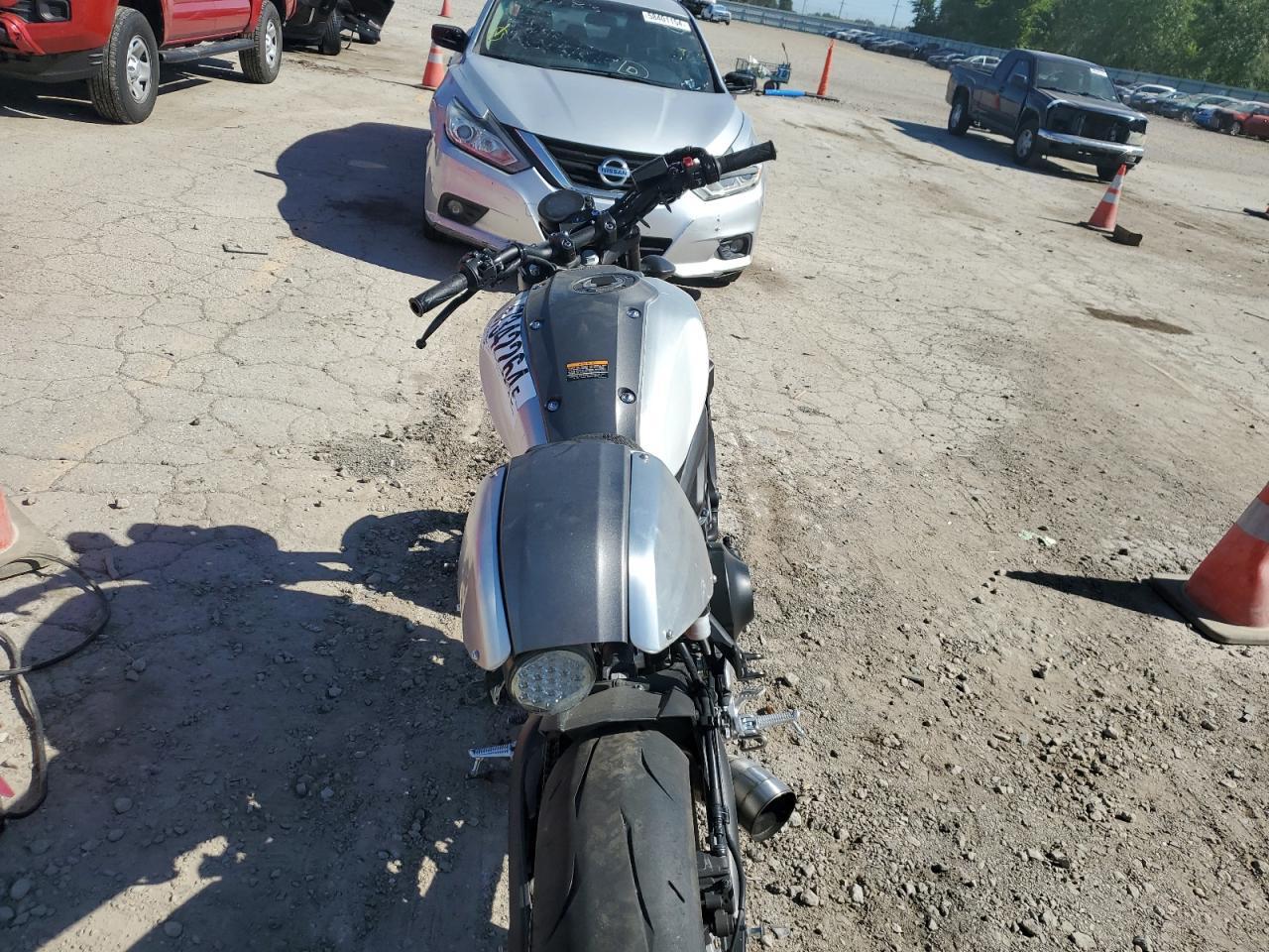 2016 Yamaha Xsr900 60Th Anniversary VIN: JYARN47E0GA001392 Lot: 79244554