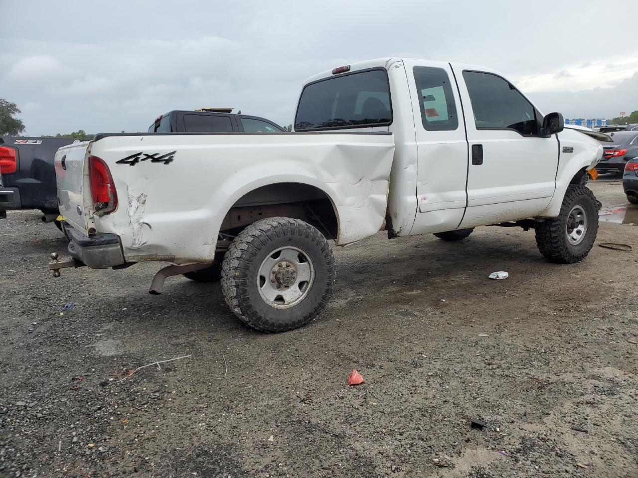 2001 Ford F250 - Image 3