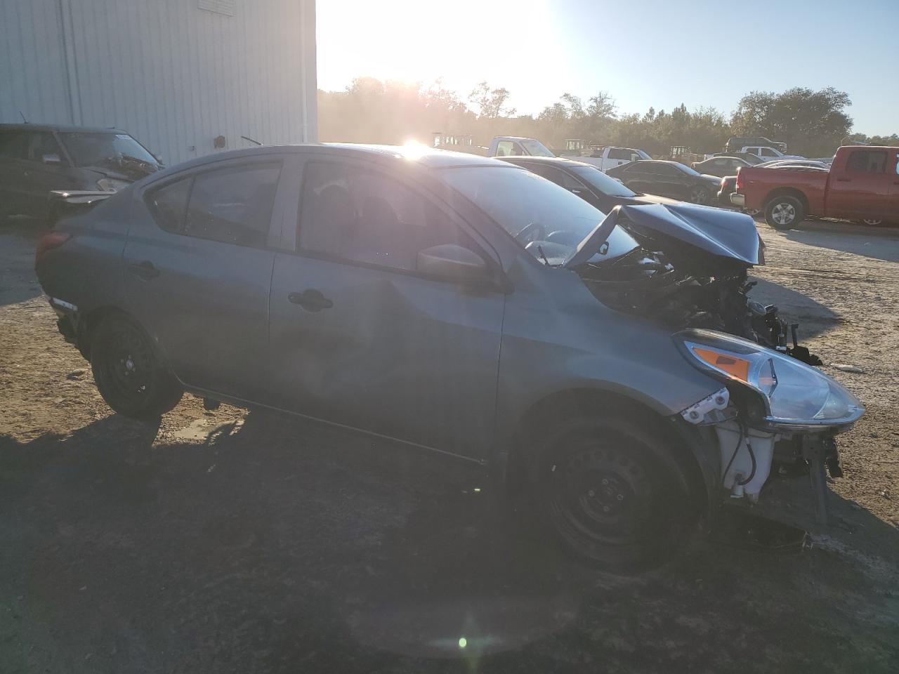 2017 Nissan Versa - Image 4