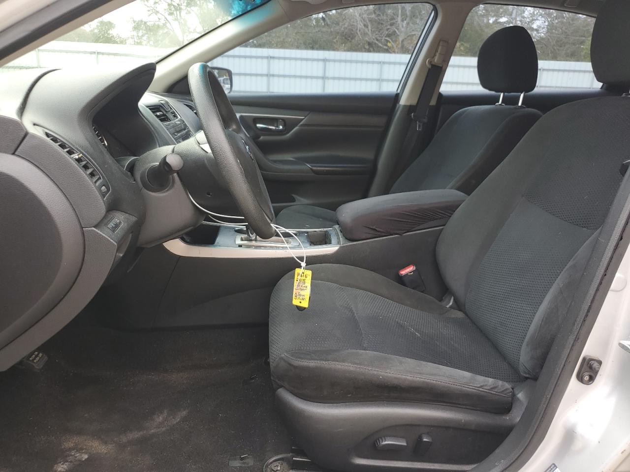 2015 Nissan Altima - Image 7