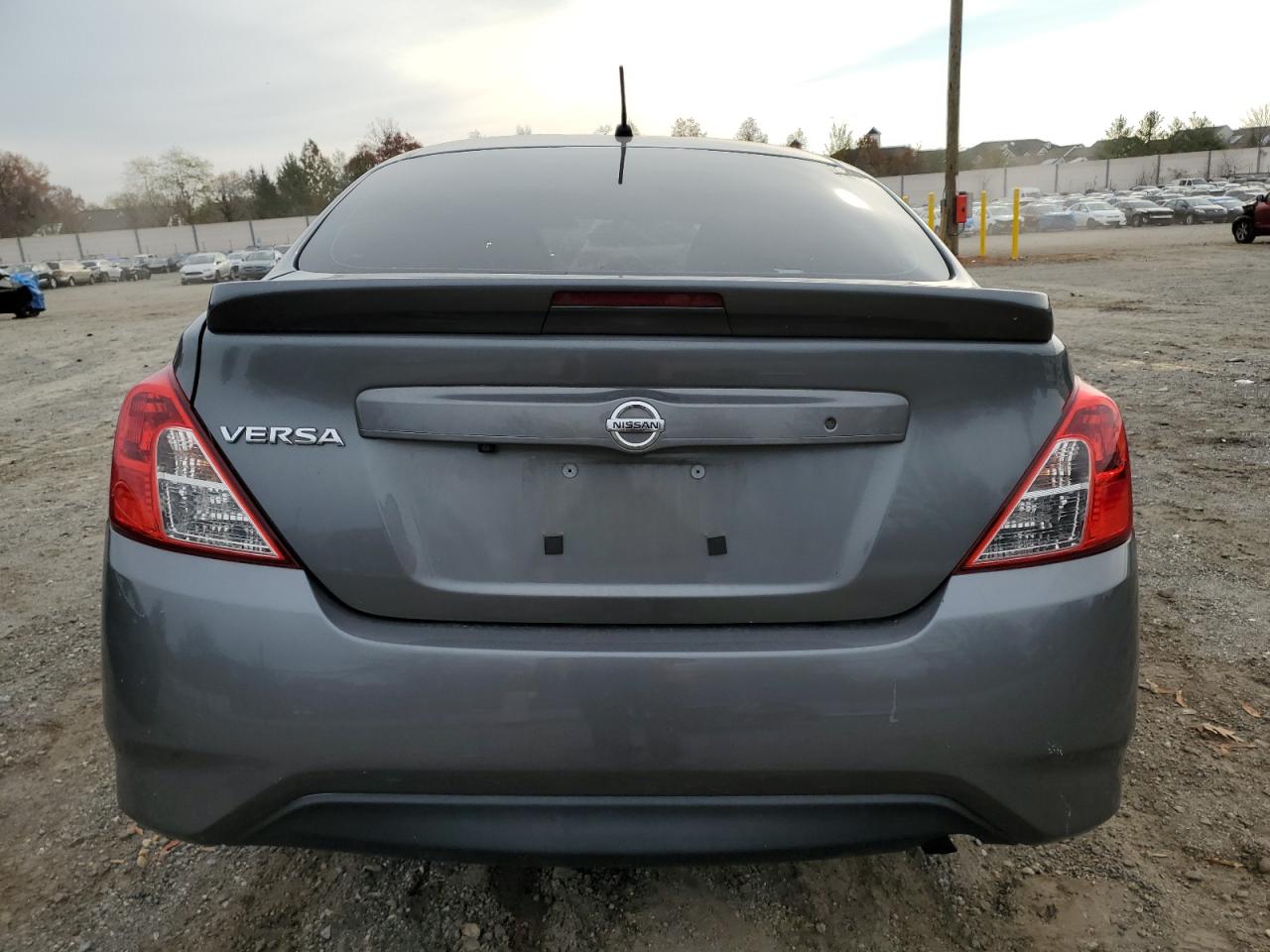 2018 Nissan Versa - Image 6