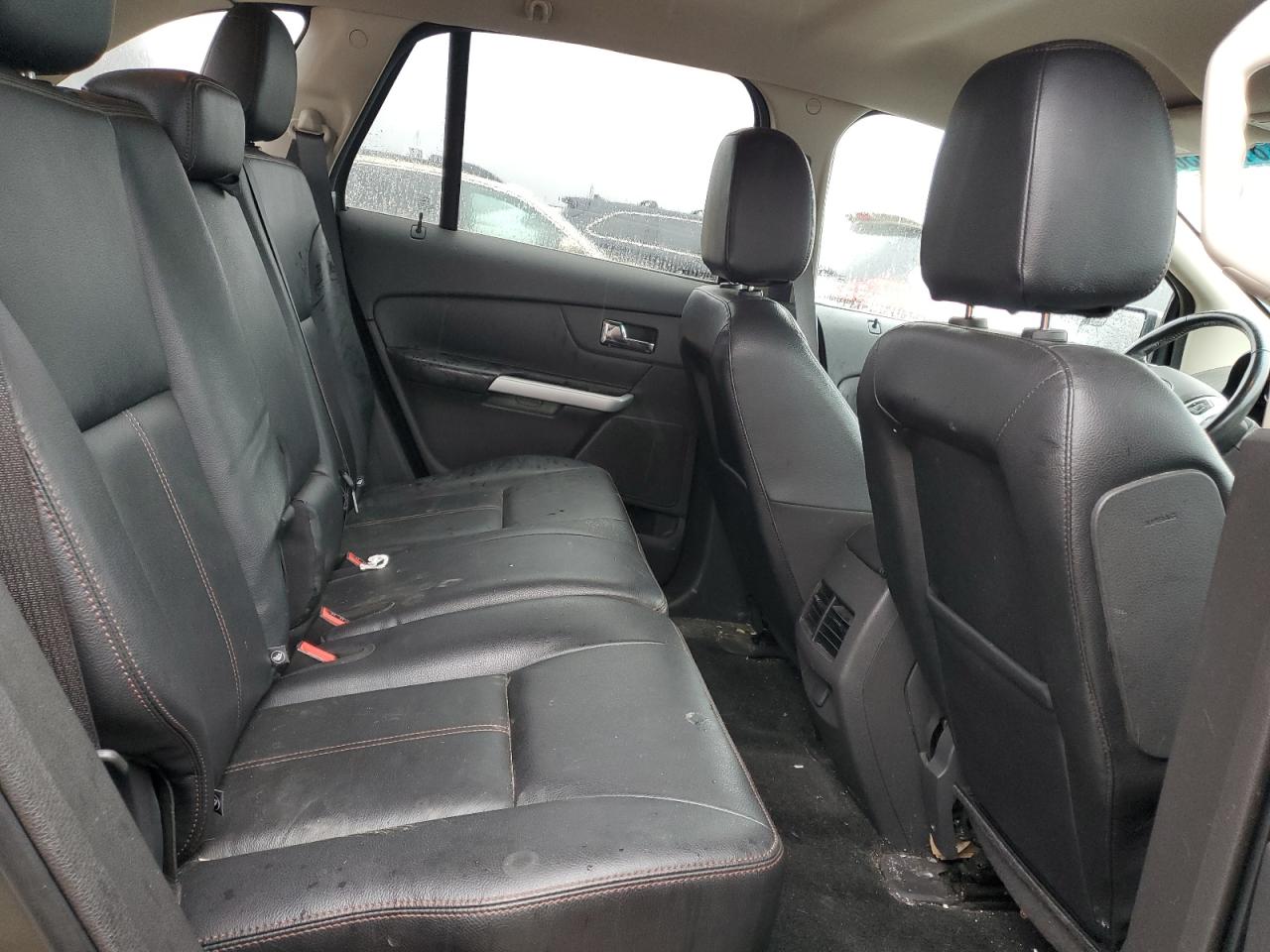 2014 Ford Edge - Image 11