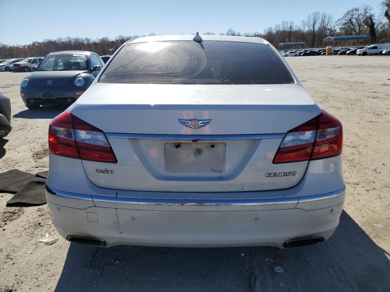 2013 Hyundai Genesis 3.8L VIN: KMHGC4DD7DU232387 Lot: 82209474