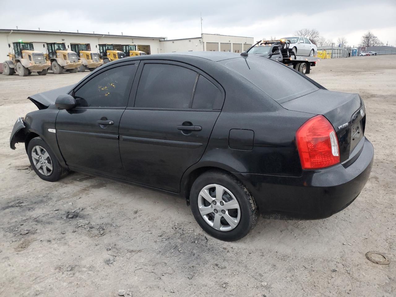 2007 Hyundai Accent - Image 2