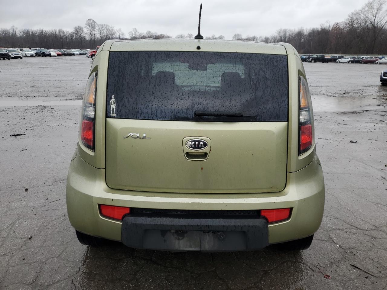 2011 Kia Soul + VIN: KNDJT2A26B7258430 Lot: 80643024