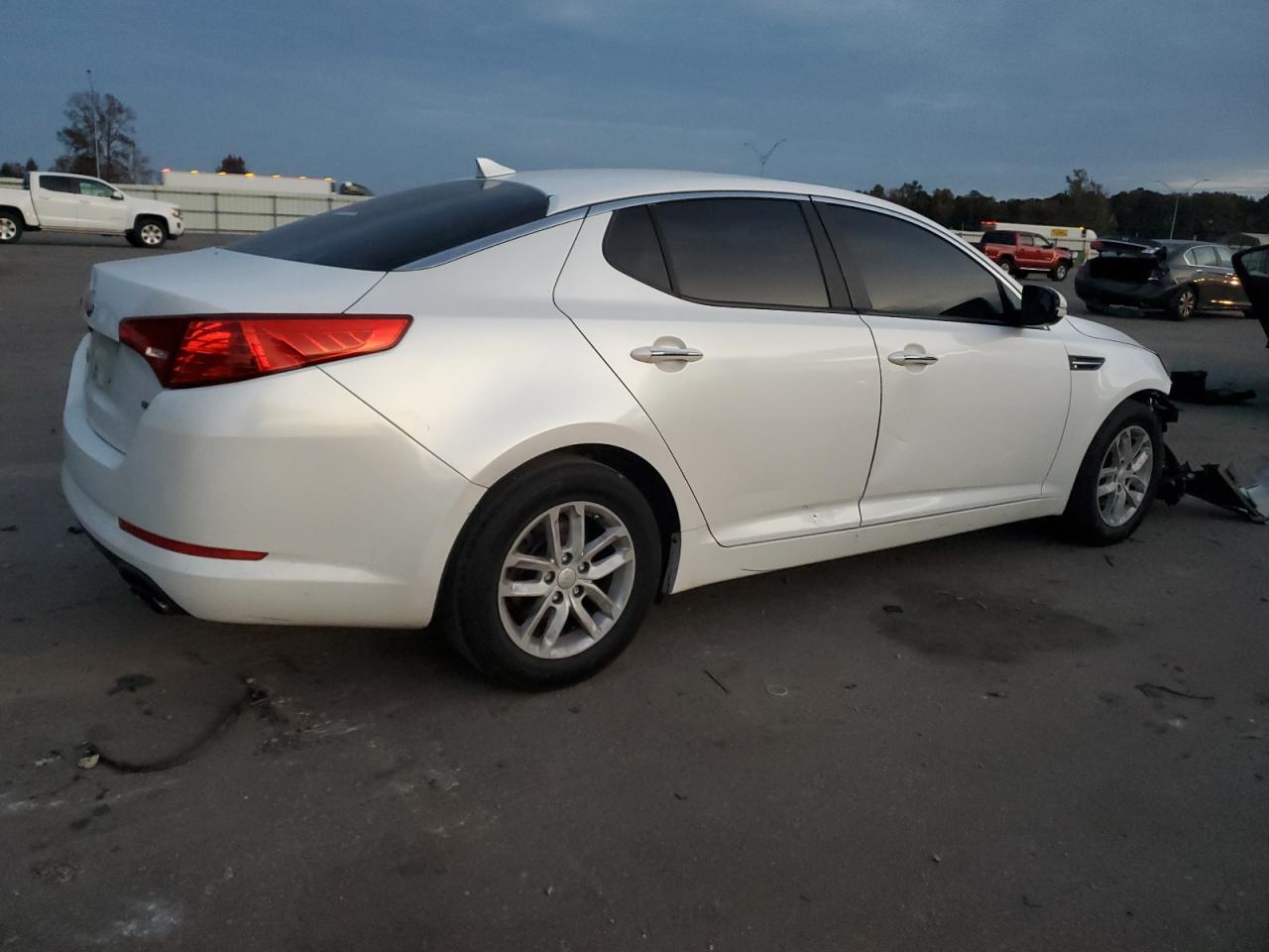 2013 Kia Optima - Image 3