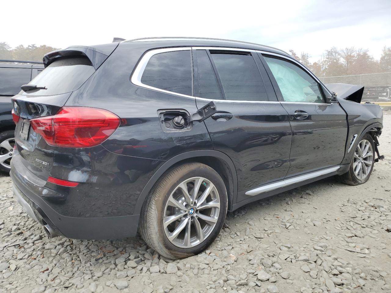 VIN 5UXTR9C56KLR04711 2019 BMW X3 no.3