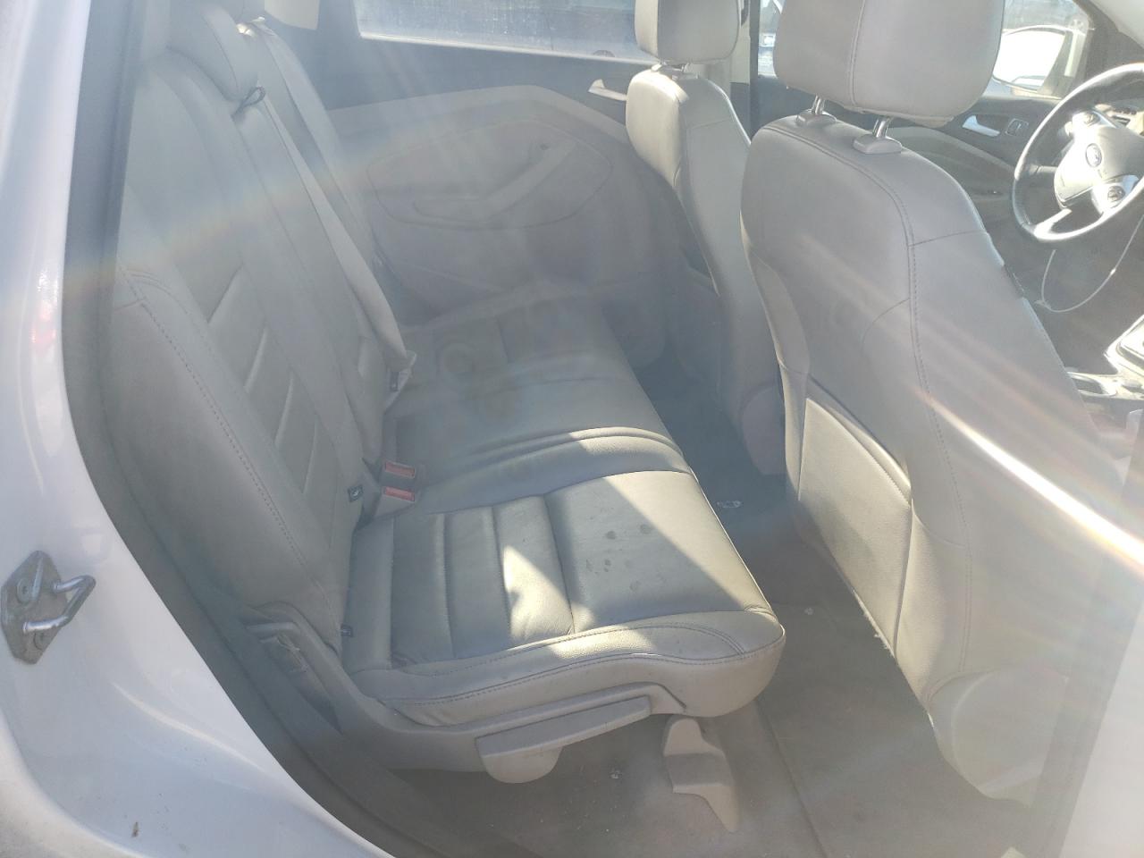 2016 Ford Escape - Image 10
