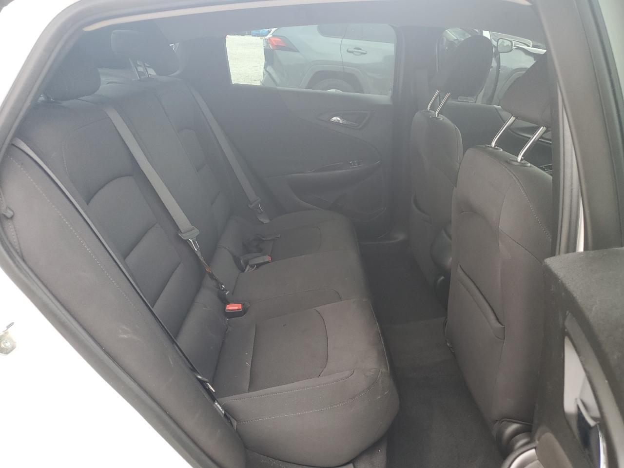 2019 Chevrolet Malibu - Image 10