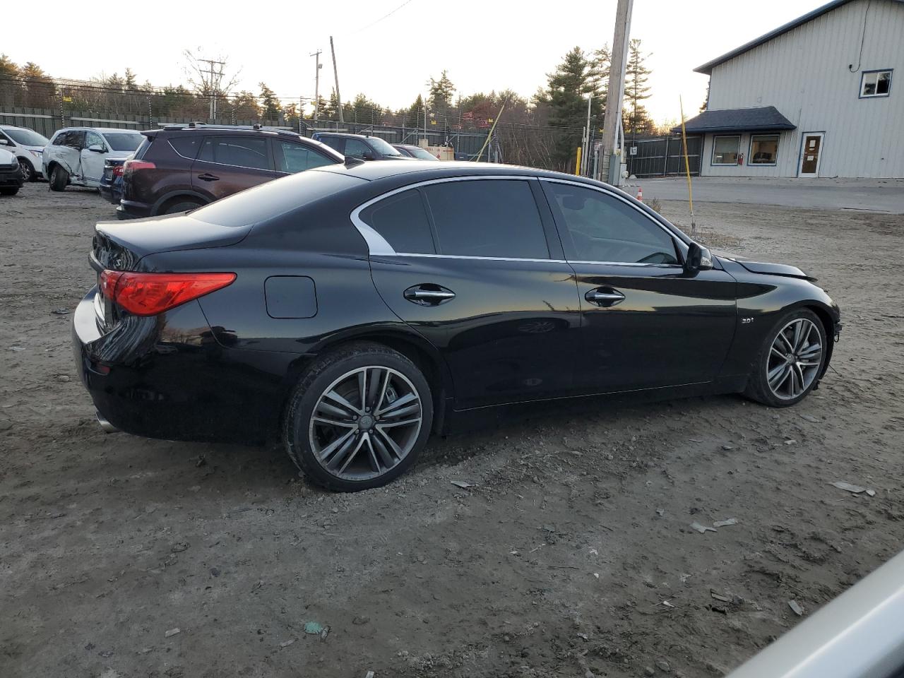 2017 Infiniti Q50 - Image 3