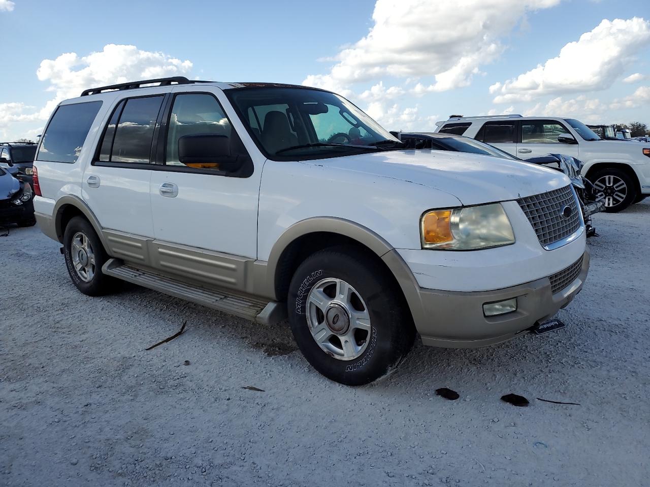 2005 Ford Expedition - Image 4