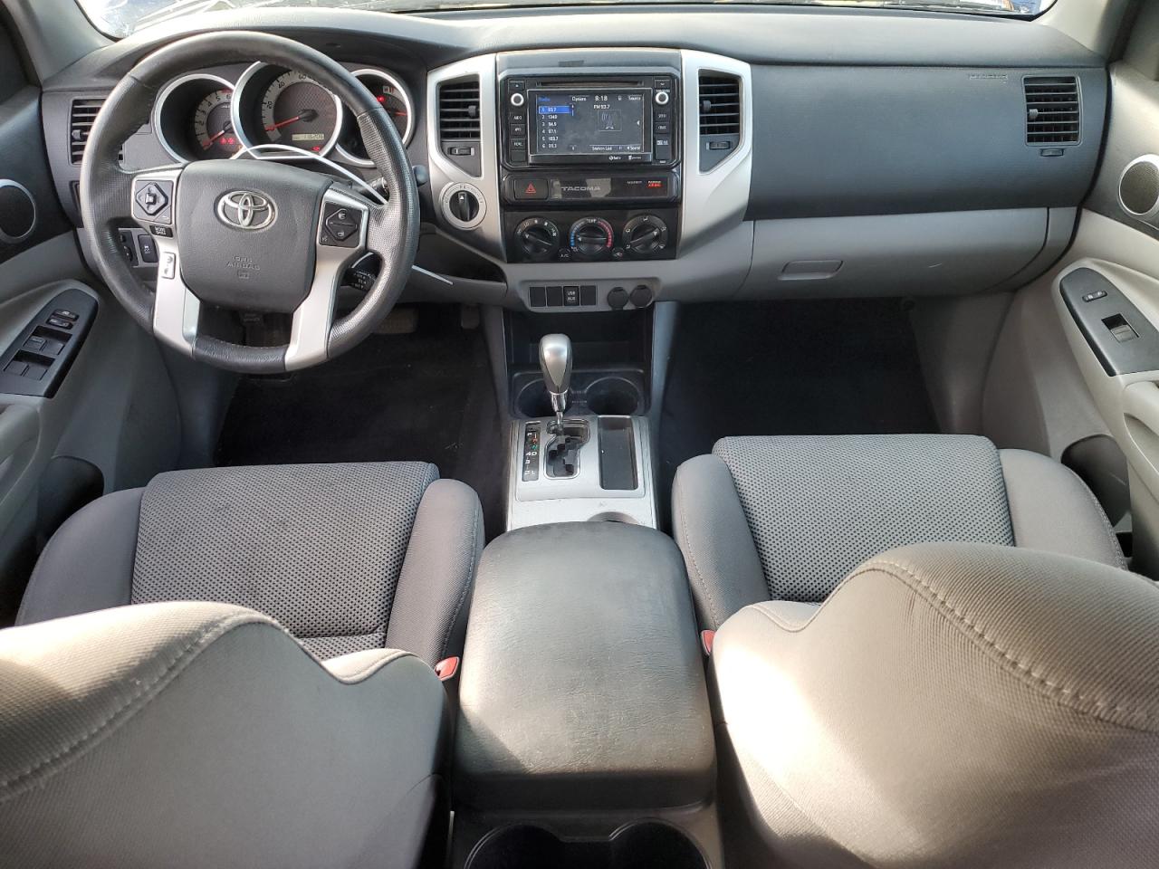 2015 Toyota Tacoma - Image 8