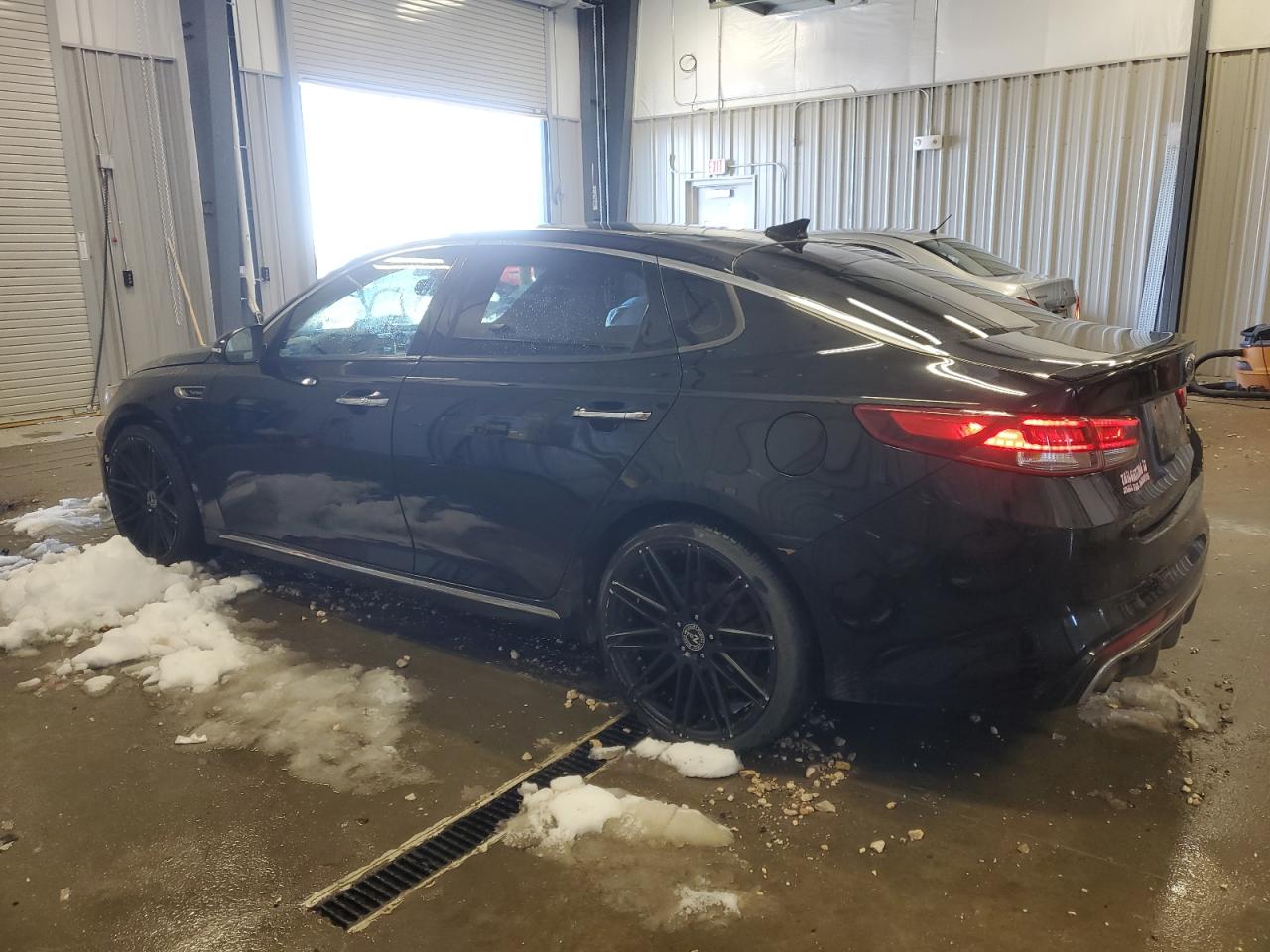 2017 Kia Optima - Image 2
