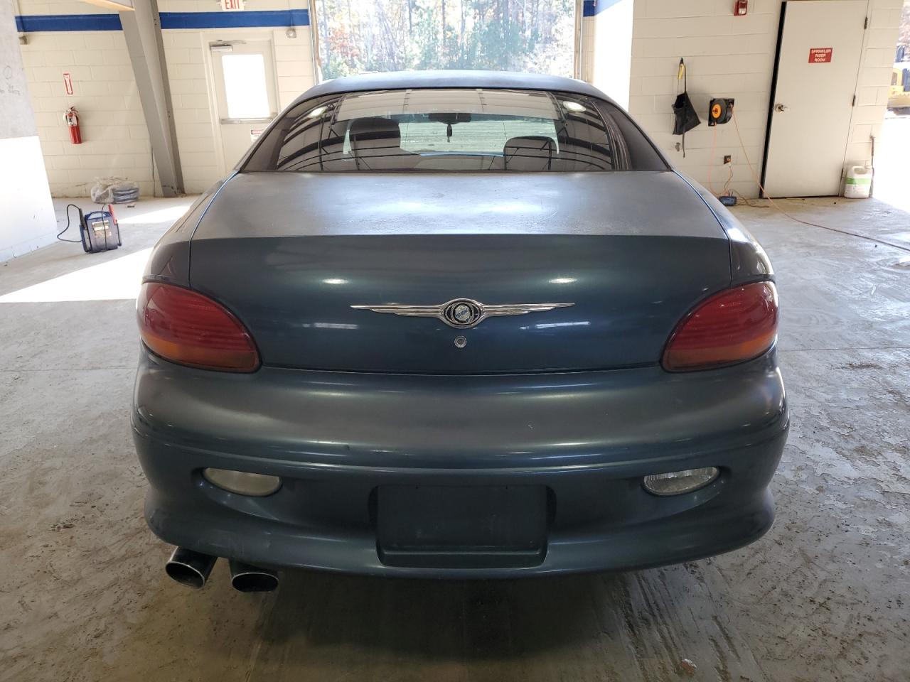 2000 Chrysler LHS - Image 6
