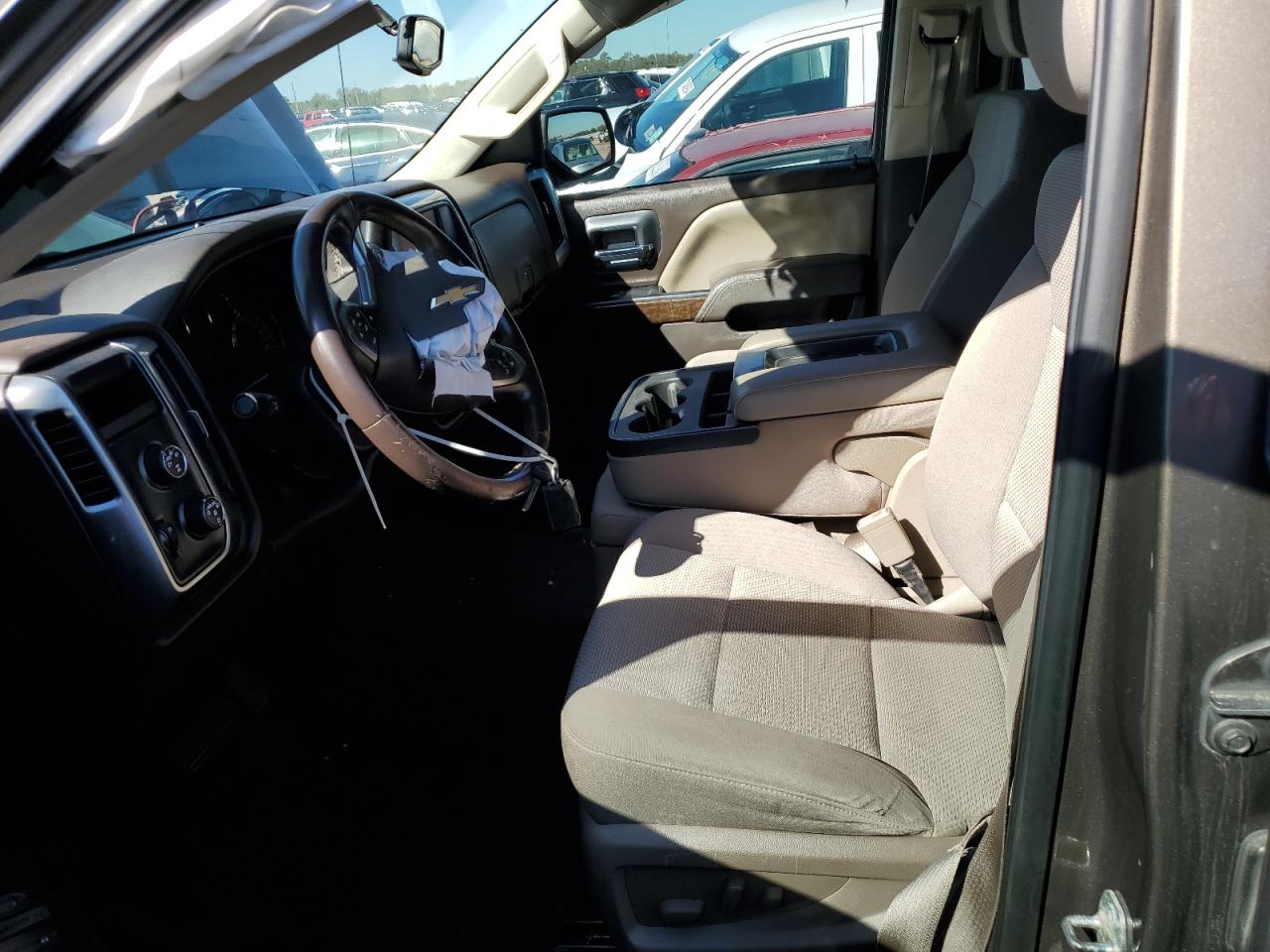 2015 Chevrolet Silverado - Image 7