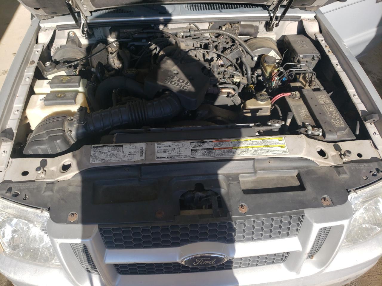 2001 Ford Explorer - Image 12