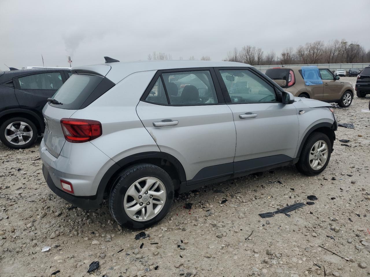 2021 Hyundai Venue - Image 3