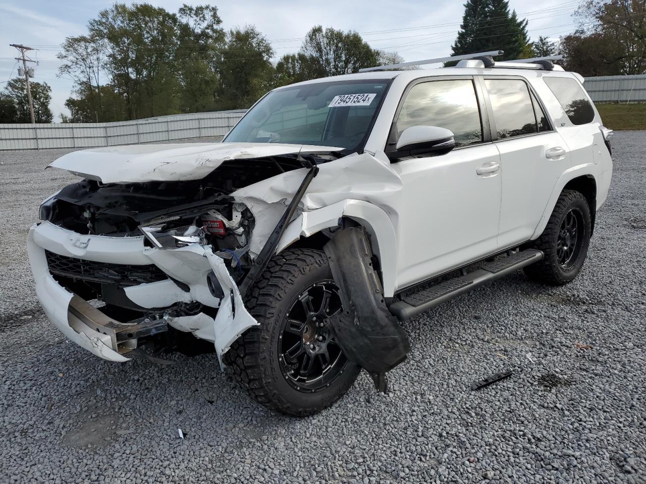 VIN JTEZU5JR5J5184695 2018 TOYOTA 4RUNNER no.1