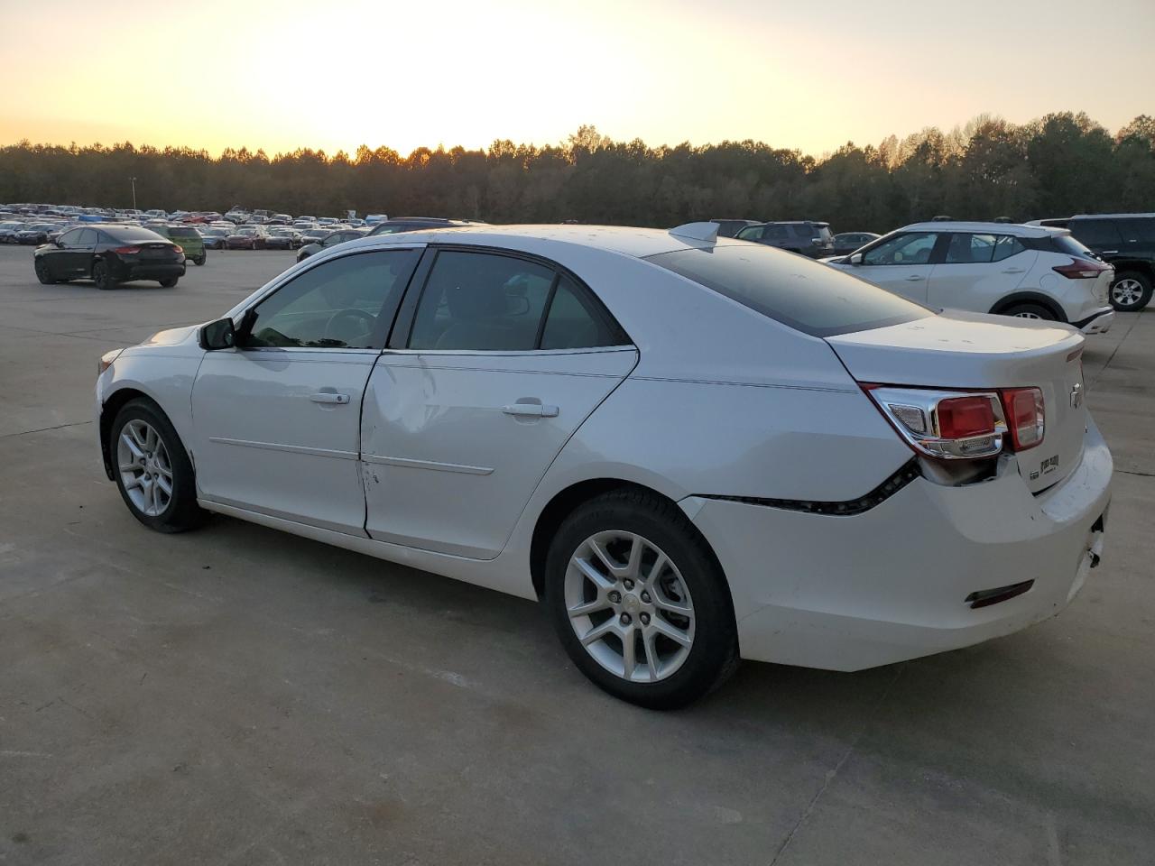 2015 Chevrolet Malibu - Image 2