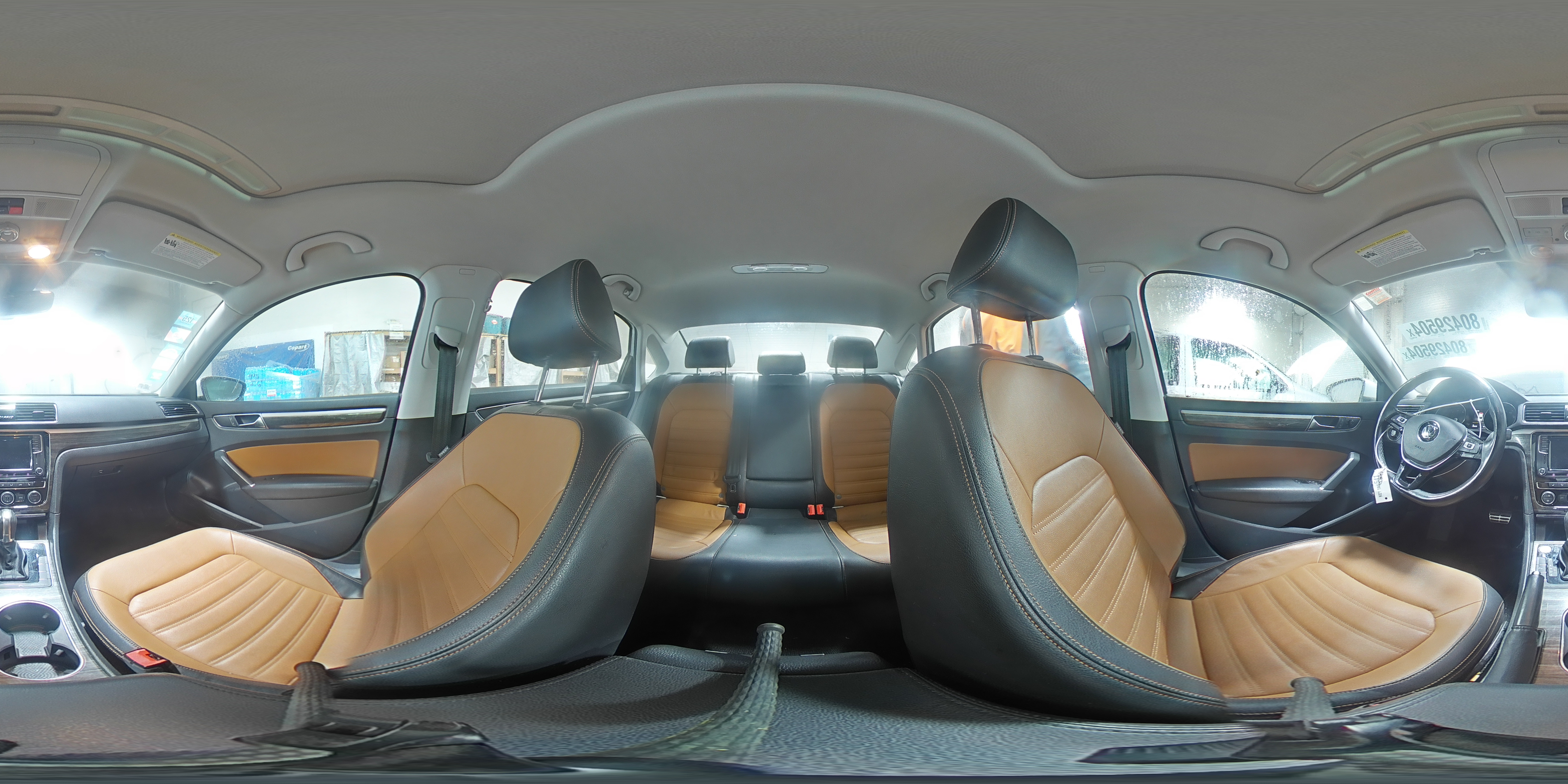 2018 Volkswagen Passat - Image 14