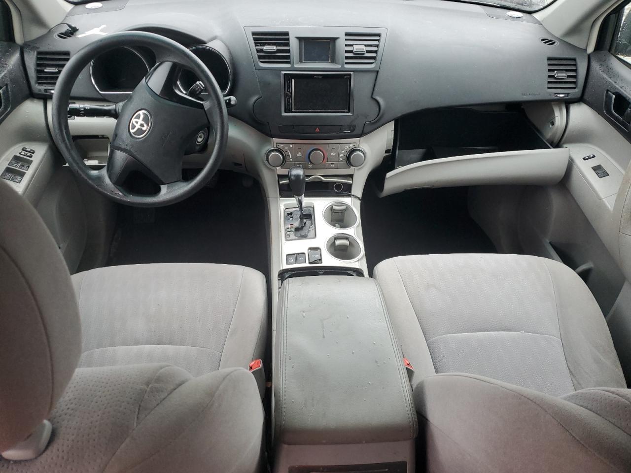 2012 Toyota Highlander - Image 8