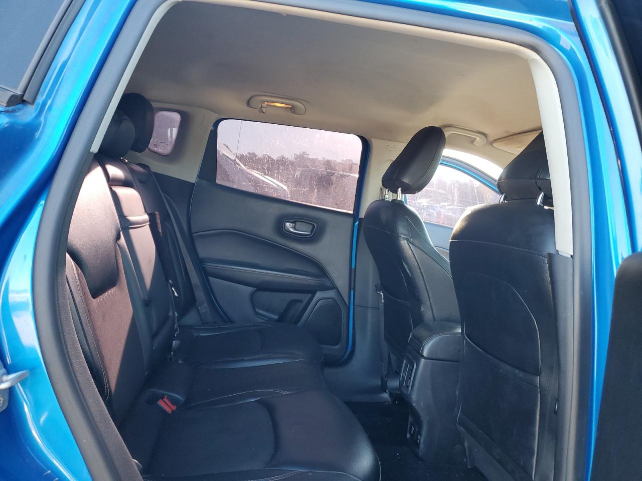 2017 Jeep Compass - Image 10