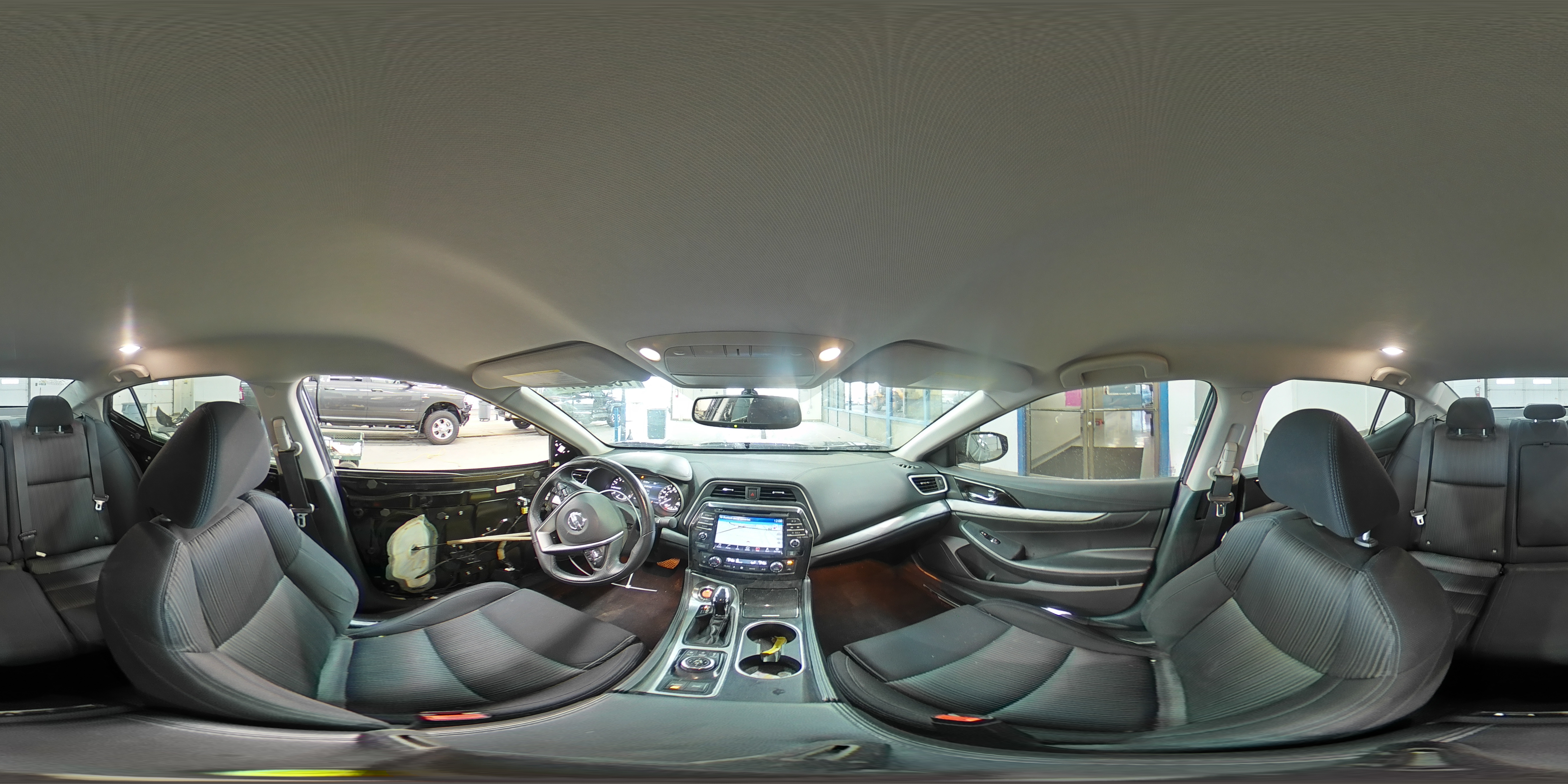 2016 Nissan Maxima - Image 12