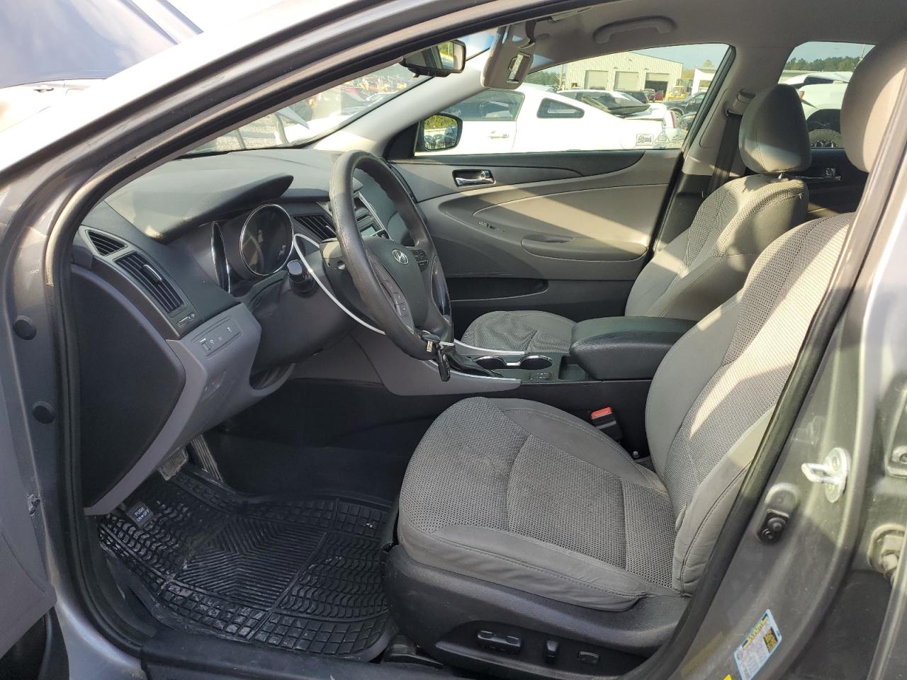 2014 Hyundai Sonata - Image 7
