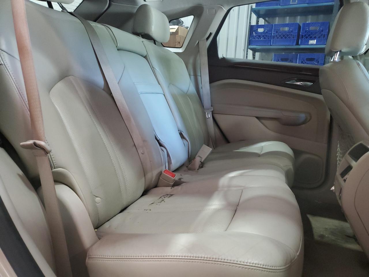 2010 Cadillac SRX - Image 11