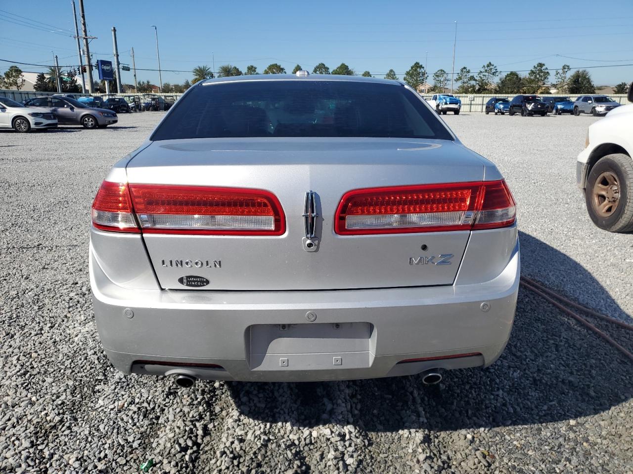 2011 Lincoln MKZ - Image 6