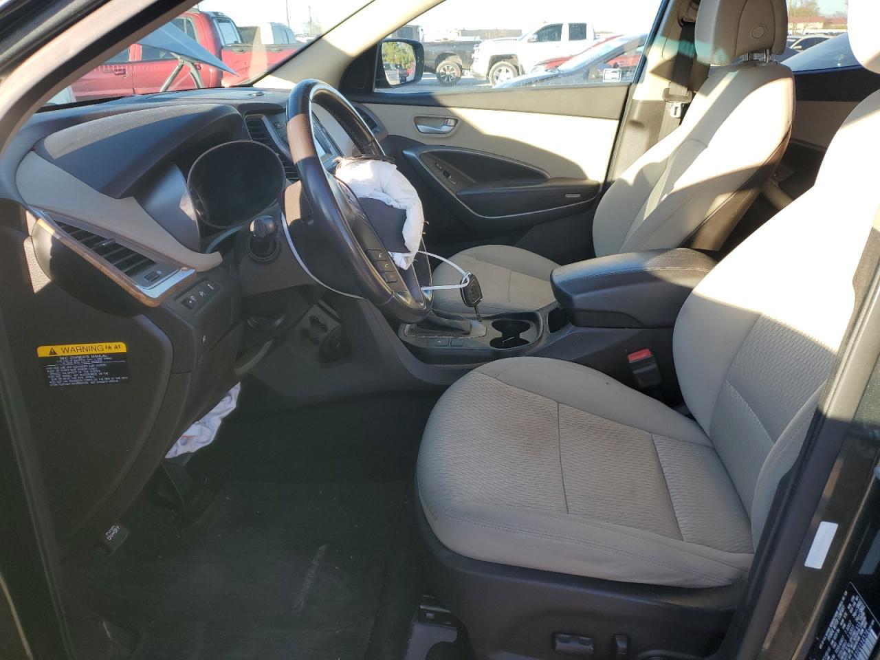 2014 Hyundai Santa Fe - Image 7