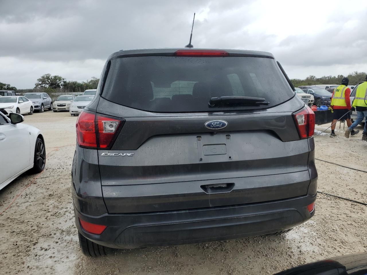 VIN 1FMCU0F71KUA62567 2019 FORD ESCAPE no.6