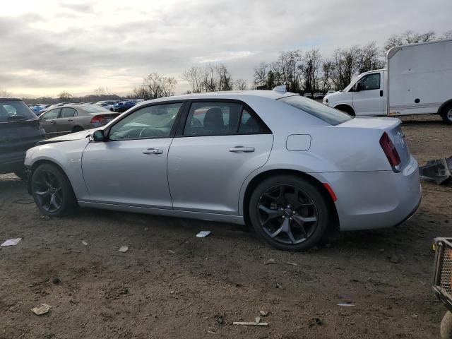  CHRYSLER 300 2022 Srebrny