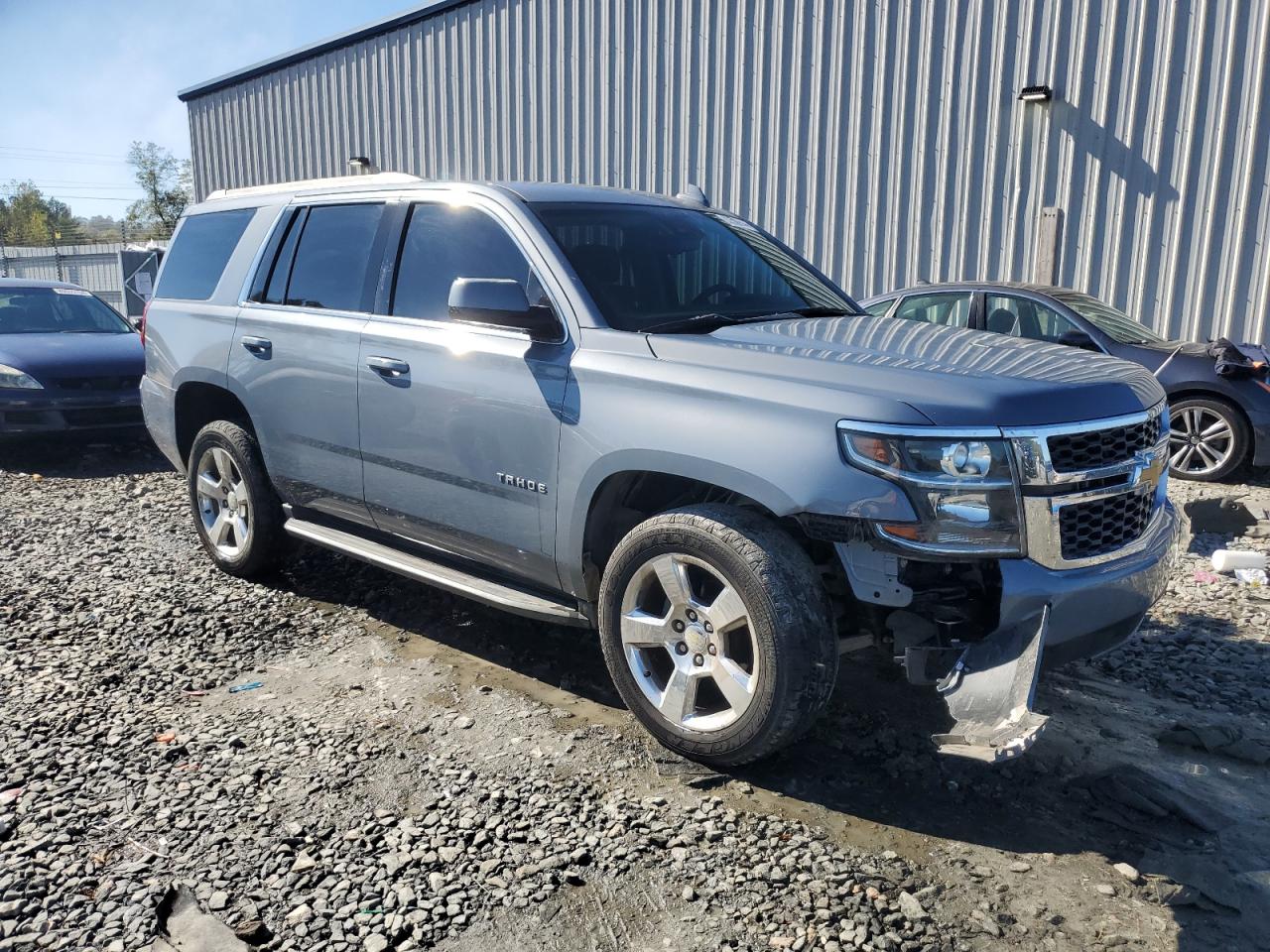 VIN 1GNSCAKC2FR648691 2015 CHEVROLET TAHOE no.4