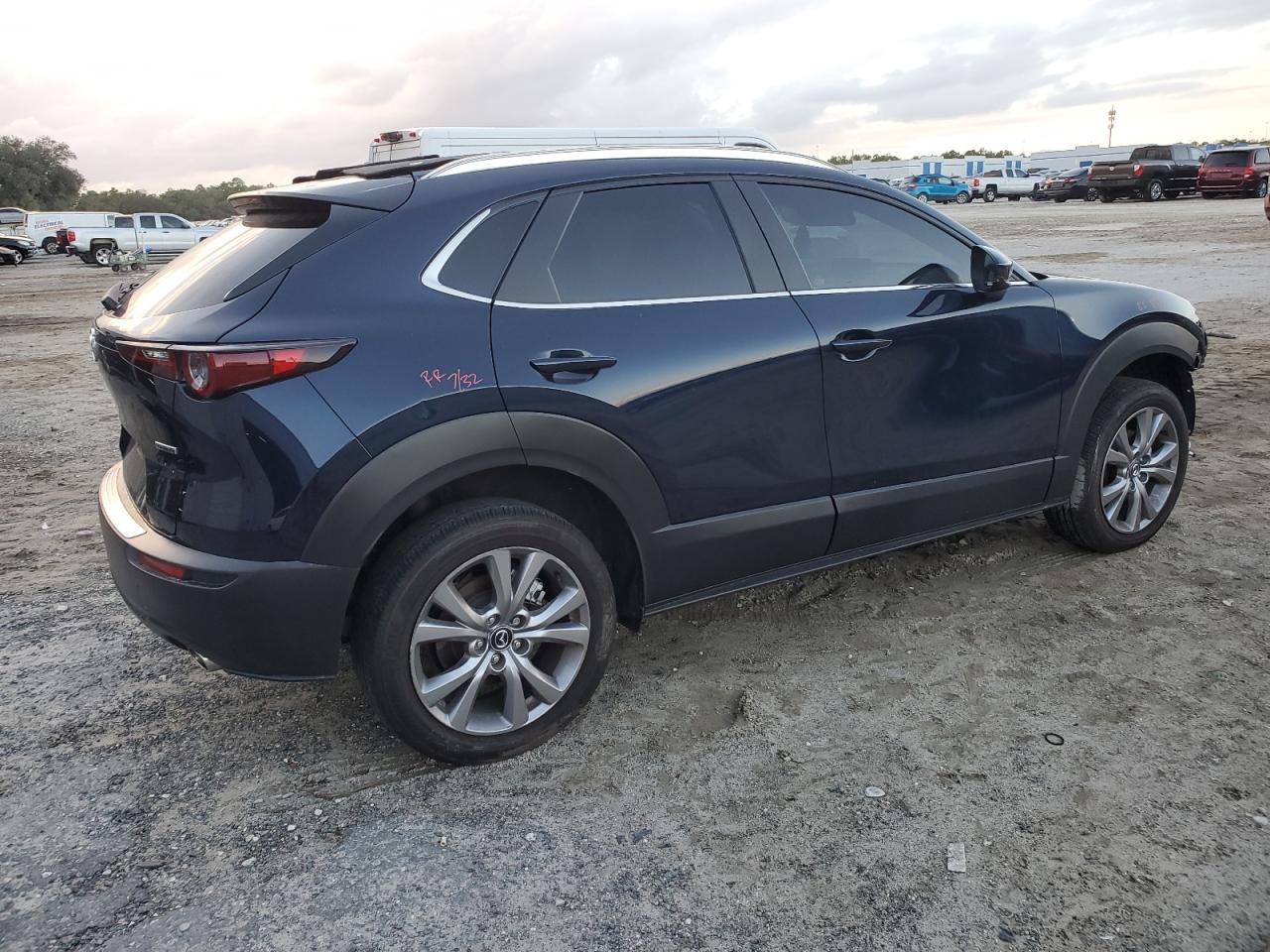 VIN 3MVDMBBM3PM579007 2023 MAZDA CX30 no.3