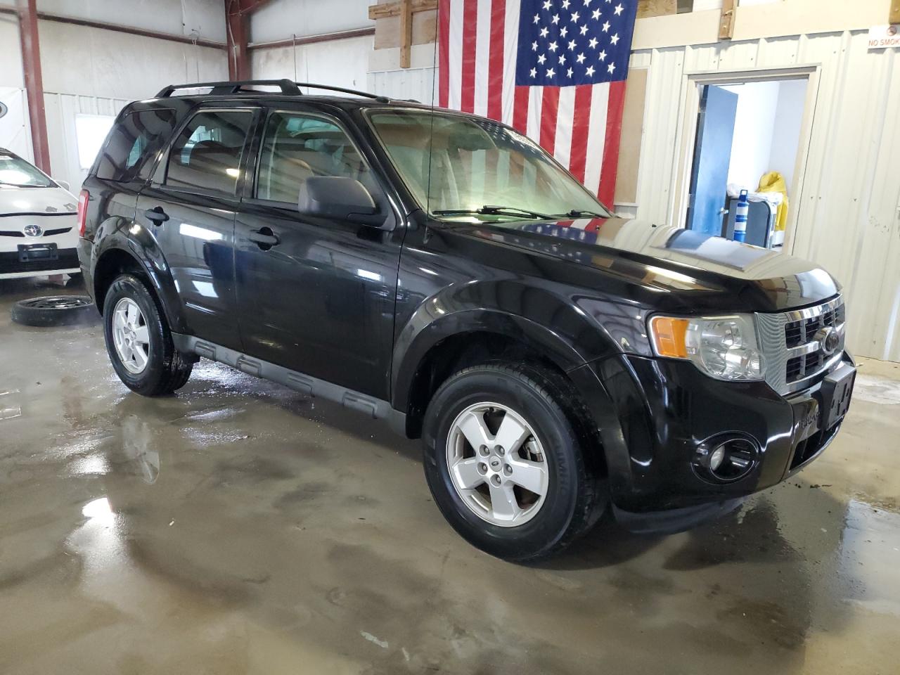 2010 Ford Escape - Image 4