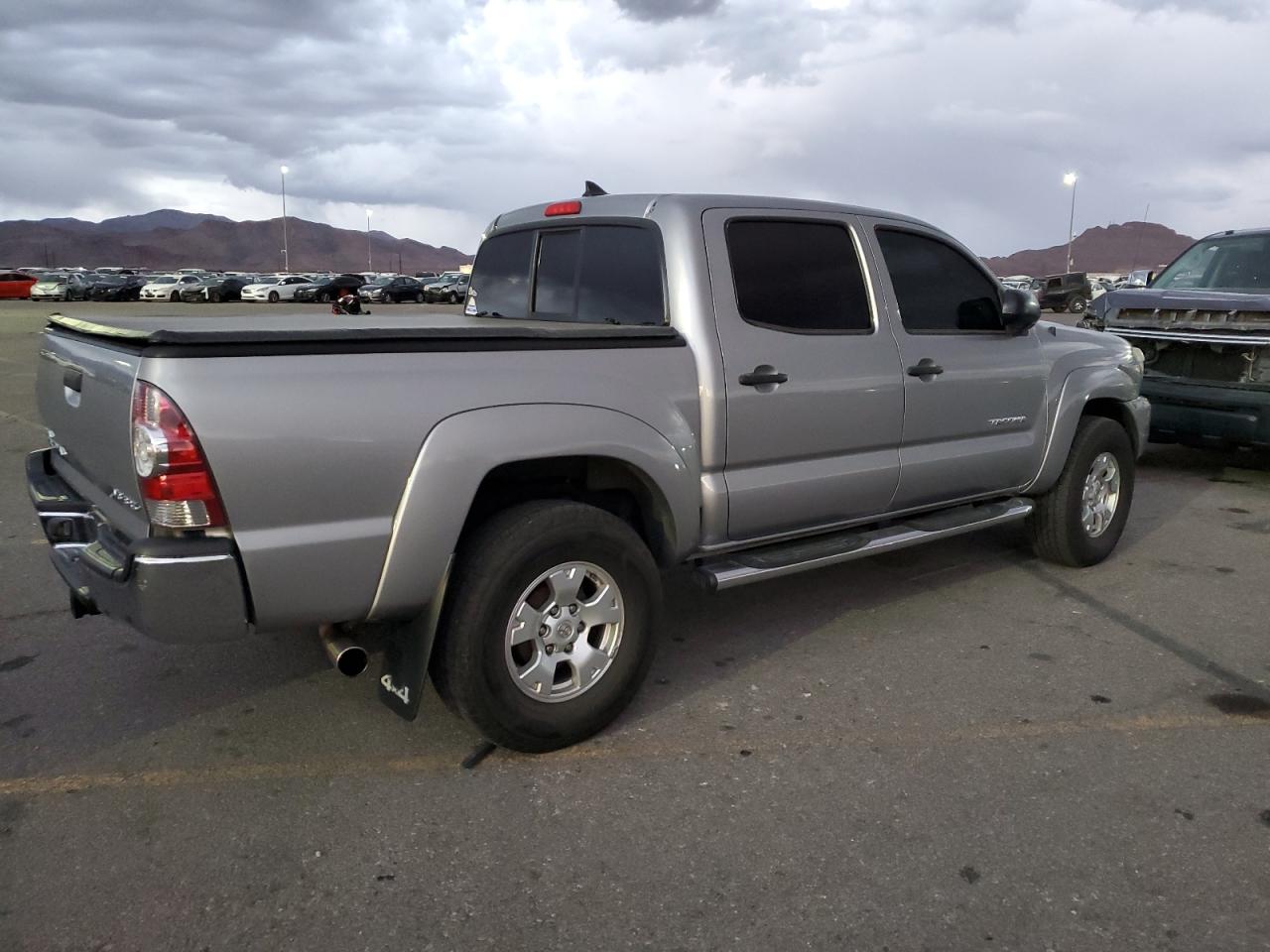 2014 Toyota Tacoma - Image 3
