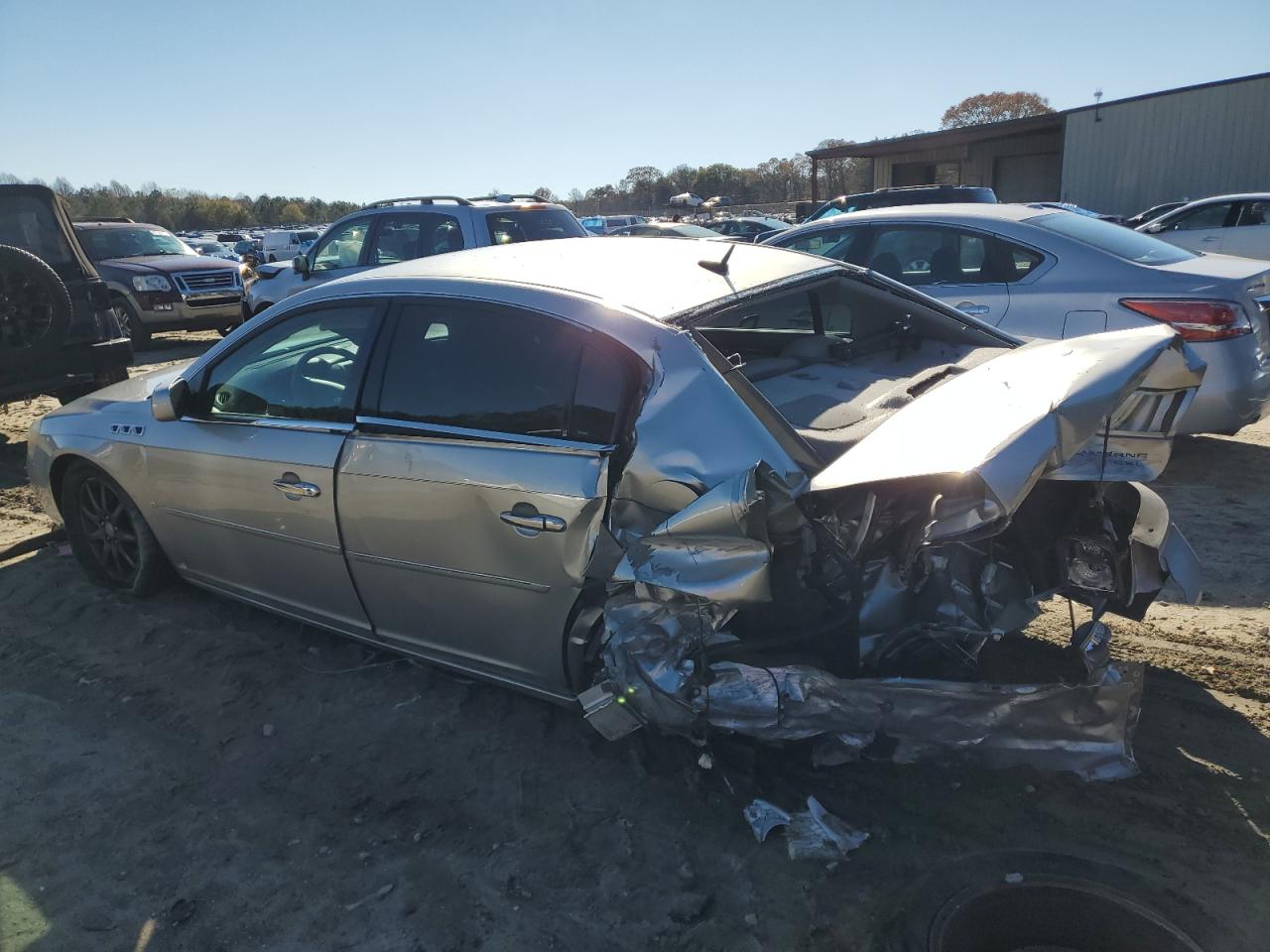 2006 Buick Lucerne - Image 2