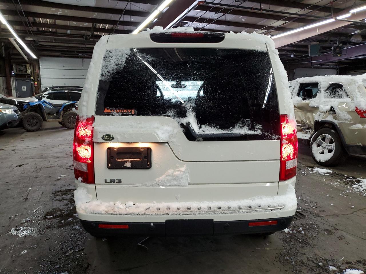 2009 Land Rover LR3 - Image 6