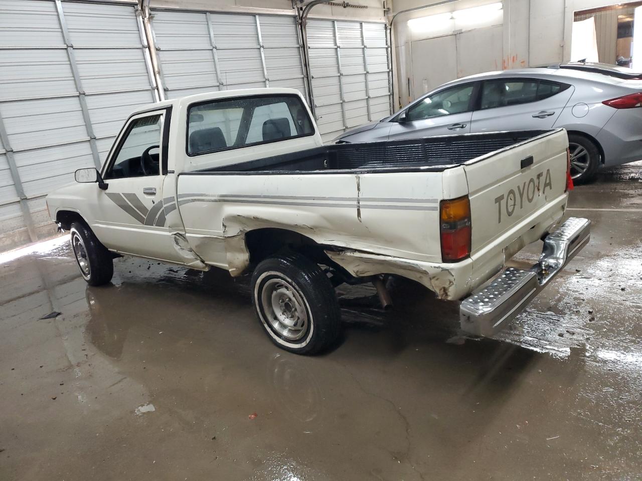 1988 Toyota Pickup - Image 2