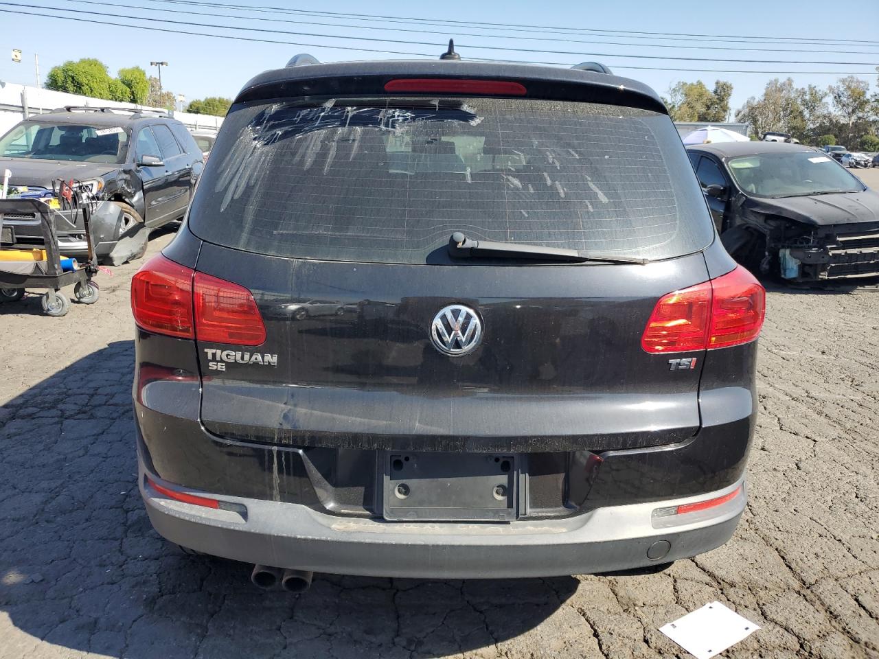 2017 Volkswagen Tiguan S VIN: WVGAV7AX6HK012370 Lot: 78956614