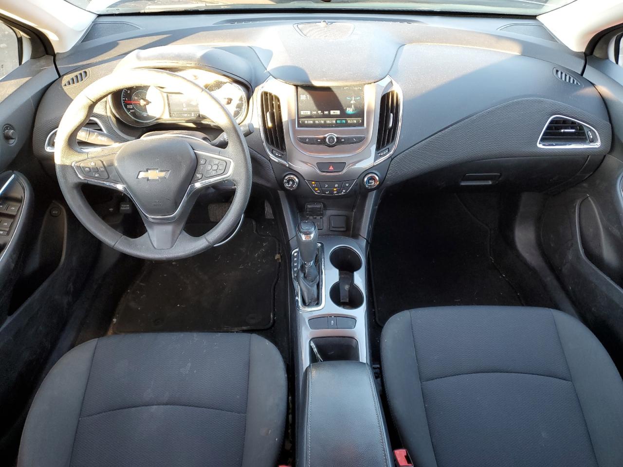 2017 Chevrolet Cruze - Image 8