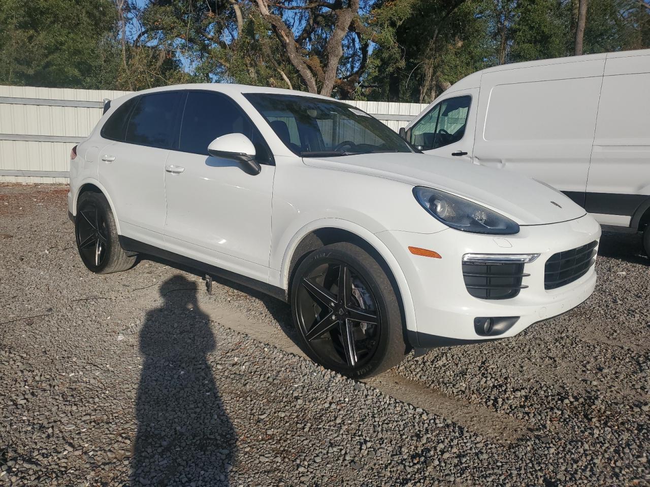 2017 Porsche Cayenne VIN: WP1AA2A28HKA82779 Lot: 80351234