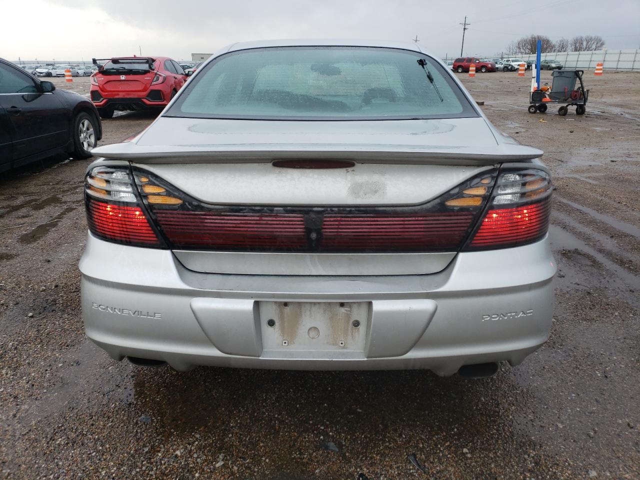 2002 Pontiac Bonneville - Image 6