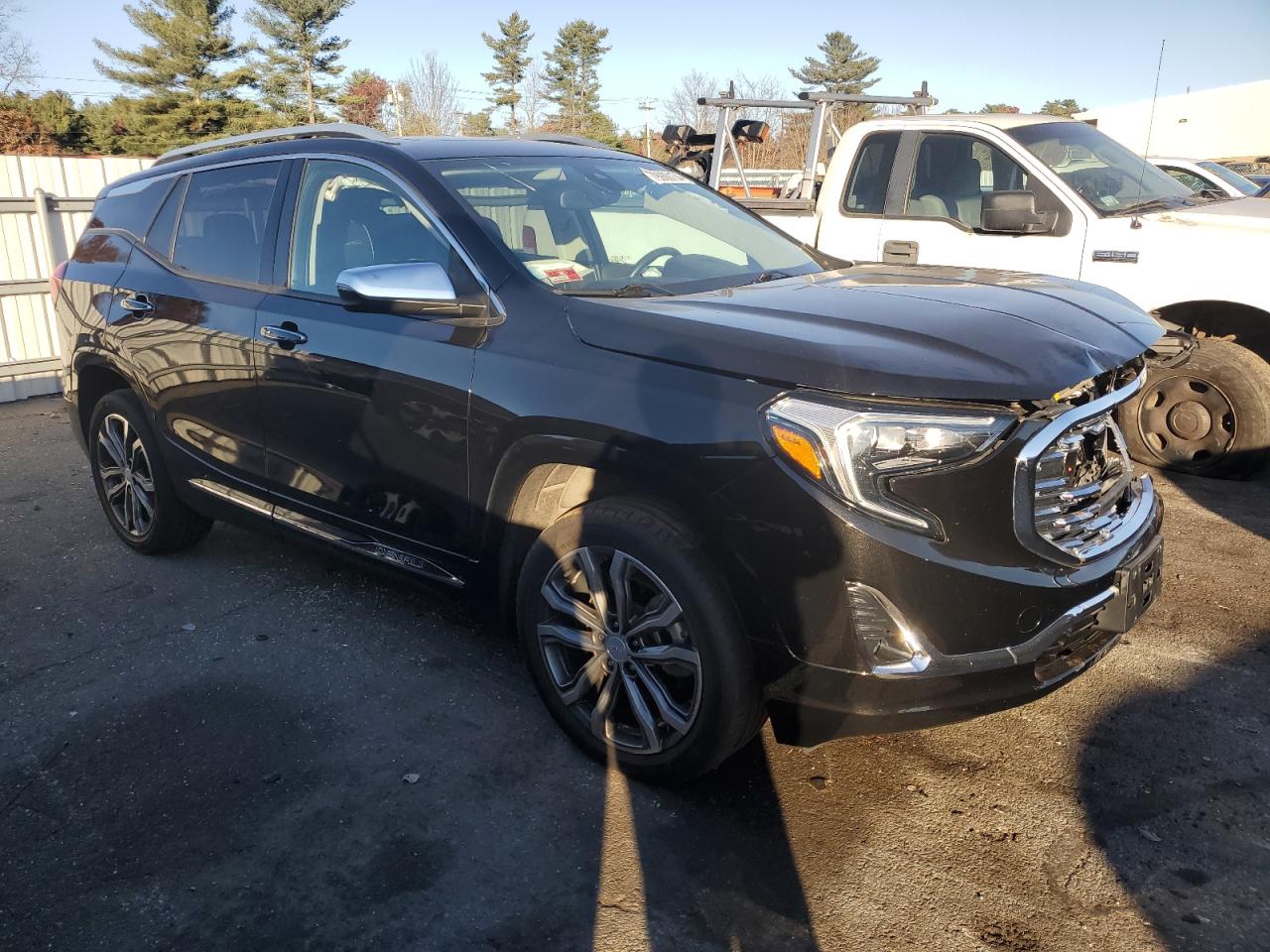 2019 GMC Terrain - Image 4