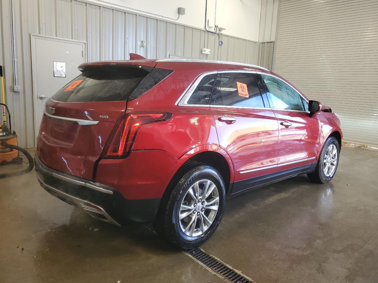 VIN 1GYKNDRS0LZ113091 2020 CADILLAC XT5 no.3