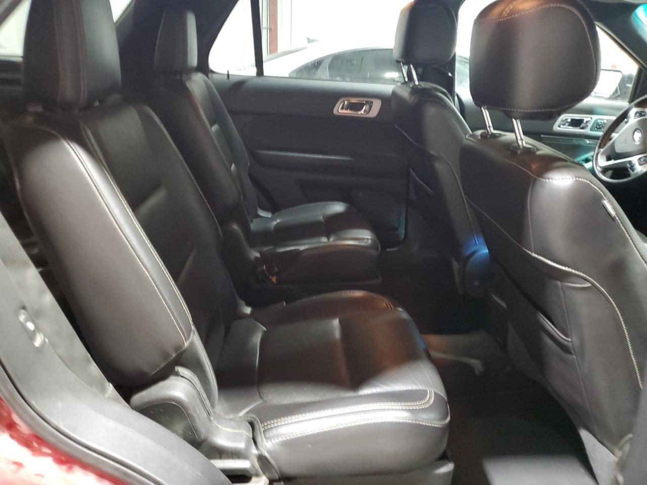 2015 Ford Explorer - Image 11
