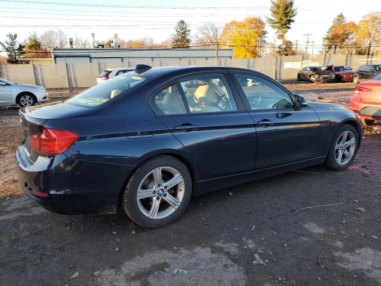 VIN WBA3B5G52DNS00566 2013 BMW 3 SERIES no.3